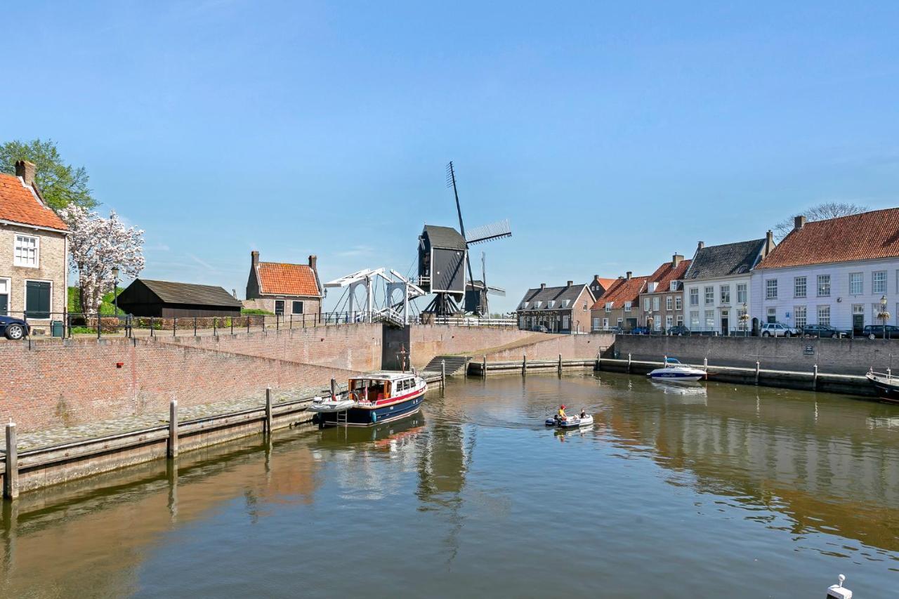 Вілла Complete Characteristic House Heusden Heusden  Екстер'єр фото